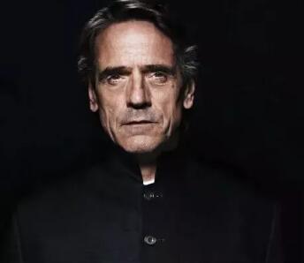 67屆奧斯卡影帝、榮譽(yù)校長(zhǎng)-Jeremy Irons